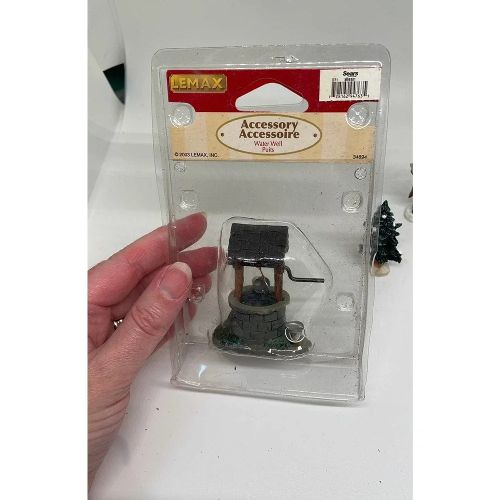Lemax Christmas Village Accessories (4)